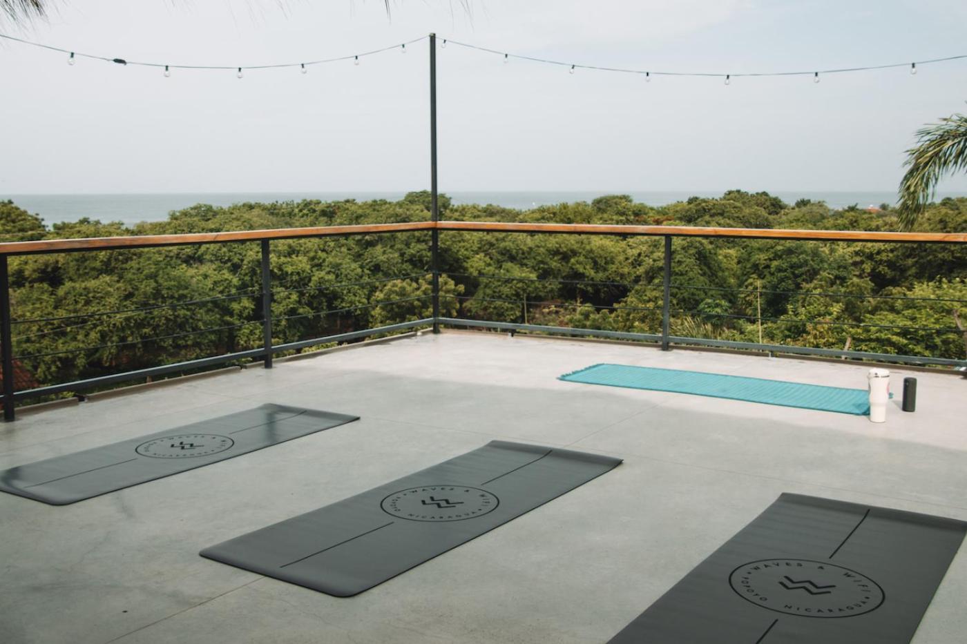 Waves & Wifi - Coworking & Coliving Space In Popoyo Salinas エクステリア 写真